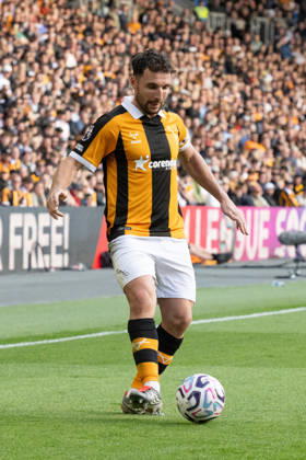 Hull City v Everton Premier League Lewis Coyle of Hull City during the Premier League match between Hull City and Everton at the MKM Stadium, Hull. 11 10 2026 UK Newspapers OUT Copyright: xMattxWilkinsonx FIL-24041-0298