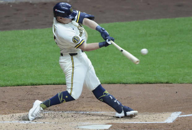 Milwaukee Brewers designated hitter Andrew Vaughn (28) doubles against the Los Angeles Dodgers in the second inning of an MLB, Baseball Herren, USA National League Championship Series playoff game at American Family Field in Milwaukee, Wisconsin, on Sunday, October 11, 2026.  MIL20261011707 TANNENxMAURY