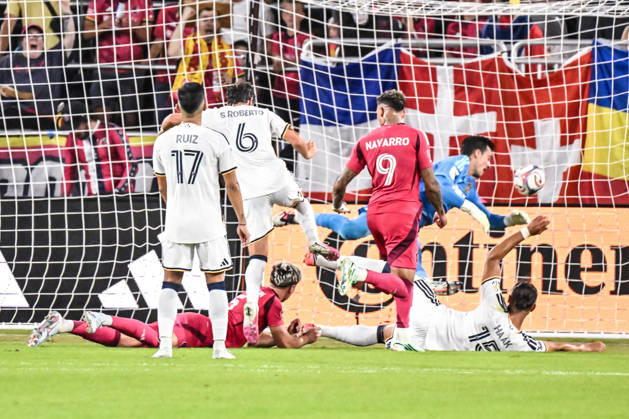 ST. LOUIS, MO - OCTOBER 11: Lukas MacNaughton (5) of the St. Louis CITY SC watches has his diving header on the crossed ball goes past James Marcinkowski (12) of the LA Galaxy for a goal during the MLS, Fussball Herren, USA regular season match where St. Louis CITY SC hosted LA Galaxy on Sunday October 11th, 2026, at Energizer Park in St. Louis City, MO. (Photo by Rick Ulreich Icon Sportswire) SOCCER: OCT 11 MLS St. Louis CITY SC vs LA Galaxy EDITORIAL USE ONLY Icon26101119