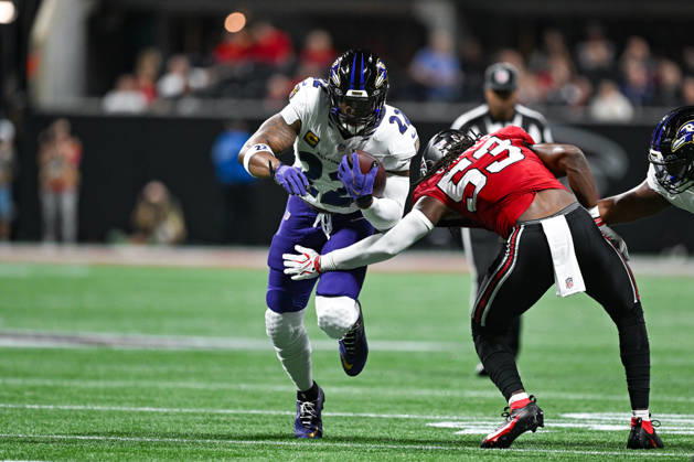 ATLANTA, GA - OCTOBER 11: Baltimore running back Derrick Henry (22) runs the ball during the NFL, American Football Herren, USA game between the Baltimore Ravens and the Atlanta Falcons on October 11th, 2026 at Mercedes-Benz Stadium in Atlanta, GA. (Photo by Rich von Biberstein Icon Sportswire) NFL: OCT 11 Ravens at Falcons EDITORIAL USE ONLY Icon261011006