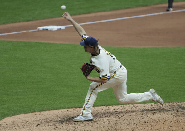 Milwaukee Brewers closing pitcher Trevor Megill (29) throws against the Los Angeles Dodgers in the ninth inning of an MLB, Baseball Herren, USA National League Championship Series playoff game at American Family Field in Milwaukee, Wisconsin, on Sunday, October 11, 2026. MIL20261011727 TANNENxMAURY