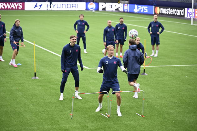 Champions League soccer, Viking vs. Bayern Munich, Stavanger, October 12, 2026. Viking s training session at Lyse Arena in Stavanger, ahead of the Champions League match between Viking and Bayern Munich. Photo: Carina Johansen, NTB, Stavanger, Norway. EDITORIAL USE ONLY. RESTRICTED USE FOR BETTING COMPANIES.  Copyright: xCarinaxJohansenx xNTBx
