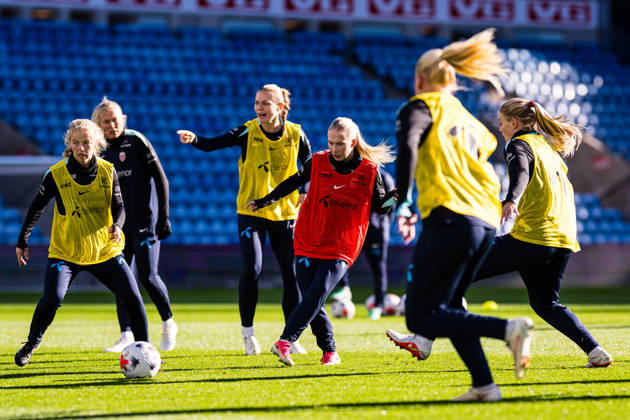 261012 Thea Bjelde of the Norwegian women™s national football team during a training session on October 12, 2026 in Oslo. Photo: Marius Simensen BILDBYRAN Cop 238 bbeng dam fifa women s world cup qualifier football fotball fotboll norge norway practice soccer training trening träning Copyright: MARIUSxSIMENSEN BB261012BB276
