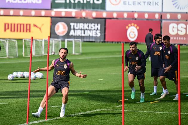 Galatasaray complete final training session in Istanbul ahead of Barcelona clash ISTANBUL, TURKIYE - OCTOBER 12: Galatasaray players complete their final training session ahead of their UEFA Champions League second-round match against Barcelona at the Kemerburgaz Metin Oktay Training Facility in Istanbul, Turkiye, on October 12, 2026. The training session, led by head coach Okan Buruk and open to the media for the first 15 minutes, began with warm-up exercises, continued with an 8-on-2 ball-possession drill and concluded with tactical preparations for the Barcelona match. Cem Tekkesinoglu Anadolu Istanbul Turkey. Editorial use only. Please get in touch for any other usage.  Copyright: x2026xAnadoluxCemxTekkesinoglux