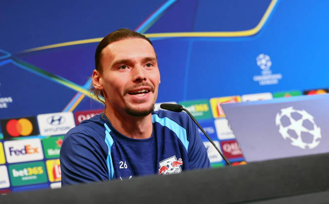 RB Leipzig - PK Champions League Leipzig, 12.10.2026, RB Akademie, UEFA Champions League , RB Leipzig - Pressekonferenz am Vortag von RB Leipzig v. PSV Eindhoven , Im Bild: Torwart Maarten Vandevoordt (26, RB Leipzig) ,