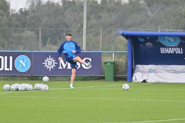 Foto IPP Felice De Martino Castel Volturno (Ce) 12 10 2026 Allenamento Napoli pre gara Champions League con il Villareal Nella foto: Scott McTominay Italy Photo Press World Copyright Castel Volturno italy ITALY  Copyright: xR4924_italyphotopressx