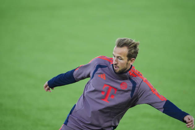 Soccer, Champions League 2026–2027, Viking, Bayern Munich, Stavanger, October 12, 2026: Bayern Munich s Harry Kane trains at Lyse Arena in Stavanger, the day before the Champions League match between Viking and Bayern Munich. Photo: Lise Aserud, NTB, Stavanger, Norway. EDITORIAL USE ONLY. RESTRICTED USE FOR BETTING COMPANIES. Copyright: xLisexAserudxx xNTBx