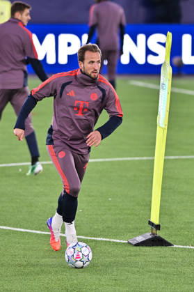 STAVANGER, NORWAY; 12. OCTOBER: picture of the Team from Munich at the final Trainings session before the Champions League Match between Viking FK vs. FC Bayern Munich at Matchday 2 at Lyse Arena Harry KANE (FC Bayern Munich 9) Copyright: xBEAUTIFULxSPORTS Goldbergx
