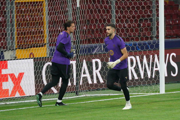 October 12, 2026, Sariyer, Istanbul, Turkey: Joan Garcia (R) during the training day of FC Barcelona, Barca ahead the UEFA Champions League second round, football match against Galatasaray at RAMS Park Stadium in Istanbul, Turkey on October 12, 2026. Sariyer Turkey - ZUMAu194 20261012_zip_u194_027 Copyright: xTolgaxUluturkx