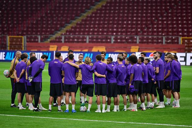 Barcelona complete preparations for Champions League clash with Galatasaray in Istanbul ISTANBUL, TURKIYE - OCTOBER 12: Barcelona players take part in a training session at RAMS Park as they complete preparations for their UEFA Champions League Week 2 match against Galatasaray, on October 12, 2026 in Istanbul, Turkiye. The session was led by head coach Hansi Flick, with the opening 15 minutes made available to members of the media ahead of the match. Cem Tekkesinoglu Anadolu Istanbul Turkey. Editorial use only. Please get in touch for any other usage.  Copyright: x2026xAnadoluxCemxTekkesinoglux