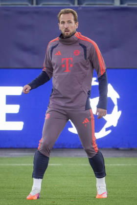 Soccer, Champions League 2026–2027, Viking vs. Bayern Munich, Oslo, October 12, 2026: Bayern Munich’s Harry Kane trains at Lyse Arena in Stavanger, the day of the Champions League match between Viking and Bayern Munich. Photo: Lise Aserud, NTB, Stavanger, Norway. EDITORIAL USE ONLY. RESTRICTED USE FOR BETTING COMPANIES.  Copyright: xLisexAserudx xNTBx