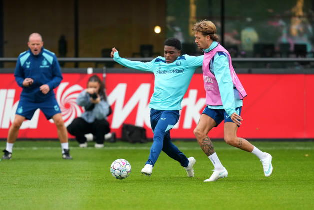 Training Champions League Feyenoord Rotterdam 2026 2027 Rotterdam - Jerayno Schaken of Feyenoord Rotterdam duels for the ball with Luciano Valente of Feyenoord Rotterdam during a training before the Champions League match against Como 1907. The training is set at Trainingscomplex 1908 on 13 October 2026 in Rotterdam, Netherlands. (Hero Images Yannick Verhoeven) Copyright: xYannickxVerhoevenx