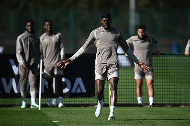 Aston Villa completes preparations for UCL clash against Fenerbahce TAMWORTH, UNITED KINGDOM - OCTOBER 13: Aston Villa team completes its preparations for the UEFA Champions League second matchday against Fenerbahce with a training session at the Bodymoor Heath Training Ground, in Tamworth, United Kingdom on October 13, 2026. Rasid Necati Aslim Anadolu Tamworth United Kingdom. Editorial use only. Please get in touch for any other usage.  Copyright: x2026xAnadoluxRasidxNecatixAslimx