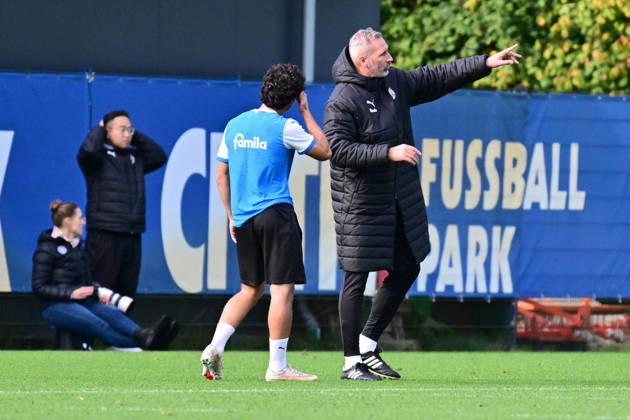 13.10.2026, Fußball, Herren, 2.BL (Bundesliga), Saison 2026 2027, Holstein Kiel Training, KSV Trainer Tim Walter Kiel, nähe Holstein-Stadion Projensdorf, Trainingszentrum, N Schleswig-Holstein Deutschland