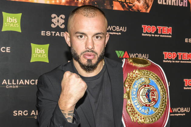 im Bild v.l.: Armend Xhoxhaj – WBO Europe Champion, GER, Magdeburg, SES, Erste Pressekonferenz vor der SES-Box-Gala am Samstag, 14. November 2026, Messe Magdeburg, 13.10.2026, Copyright: HMBxMedia UwexKoch