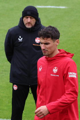 13.10.2026, xrekx, Fussball 2.Bundesliga, 1.FC Kaiserslautern - Training v.l. Torsten Lieberknecht Trainer (1.FC Kaiserslautern) Ivan Prtajin (1.FC Kaiserslautern) Kaiserslautern