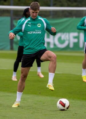 13.10.2026 - Fussball - 2. Bundesliga - Saison 2026 2027 - SpVgg Greuther Fürth Fuerth ( Kleeblatt ) - Training - - xwoxzix - Krisztian Keresztes (29, SpVgg Greuther Fürth )