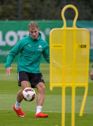 13.10.2026 - Fussball - 2. Bundesliga - Saison 2026 2027 - SpVgg Greuther Fürth Fuerth ( Kleeblatt ) - Training - - xwoxzix - Jannik Dehm ( 23, SpVgg Greuther Fürth )