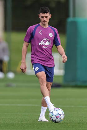 UEFA Champions League press conference, PK, Pressekonferenz and open training Matchday 2 of 8 Manchester City v Paris Saint-Germain Phil Foden of Manchester City in the training session during the UEFA Champions League press conference and open training Matchday 2 of 8 Manchester City vs Paris Saint-Germain at City Football Academy, Manchester, United Kingdom on 13 October 2026 (Photo by Mark Cosgrove News Images) Manchester City Football Academy Greater Manchester United, ManU Kingdom Copyright: xMarkxCosgrove NewsxImagesx