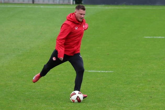 13.10.2026, xrekx, Fussball 2.Bundesliga, 1.FC Kaiserslautern - Training v.l. Marlon Ritter (1.FC Kaiserslautern) Kaiserslautern