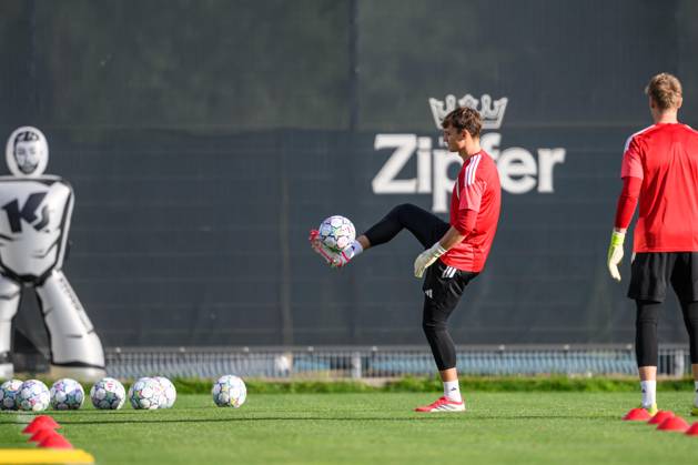 SOCCER - UEFA CL, LASK vs Liverpool LINZ,AUSTRIA,13.OCT.26 - SOCCER - UEFA Champions League, Linzer ASK vs Liverpool FC, preview, training LASK. Image shows Lukas Jungwirth (LASK).  GEPAxpictures xChristianxMoser