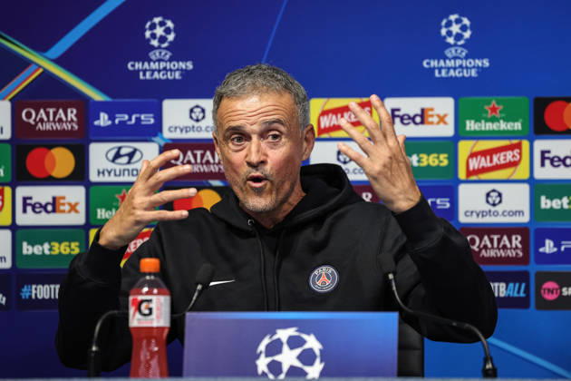 UEFA Champions League press conference, PK, Pressekonferenz and open training Matchday 2 of 8 Manchester City v Paris Saint-Germain Luis Enrique manager of Paris Saint-Germain speaks during the UEFA Champions League press conference and open training Matchday 2 of 8 Manchester City vs Paris Saint-Germain at City Football Academy, Manchester, United Kingdom on 13 October 2026 (Photo by Mark Cosgrove News Images) Manchester City Football Academy Greater Manchester United, ManU Kingdom Copyright: xMarkxCosgrove NewsxImagesx