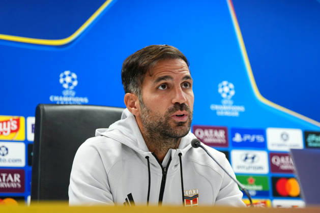 press conference, PK, Pressekonferenz Champions League Como 1907 2026 2027 Rotterdam - Coach Cesc Fabregas of Como 1907 talks during a press conference before the Champions League match against Feyenoord Rotterdam. The press conference is set at Stadion Feijenoord on 13 October 2026 in Rotterdam, Netherlands. (Hero Images Yannick Verhoeven) Copyright: xYannickxVerhoevenx