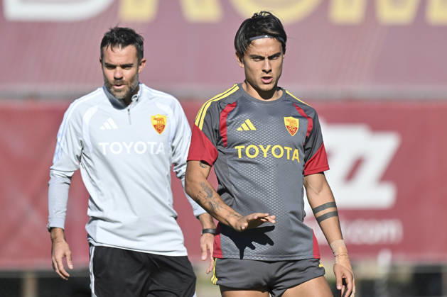 IPA89639271 - Paulo Dybala of Roma during a training session ahead of the UEFA Champions League soccer match between AS Roma and Real Madrid, as well as the press conference, PK, Pressekonferenz and training at the Trigoria Training Center on October 13, 2026, in Rome, Italy. During the AS Roma press conference for the UEFA Champions League soccer match in Rome, Italy, on October 13, 2026  Copyright: xRobertoxRamaccia IPAxSportx xx IPA89639271 IPA89639271