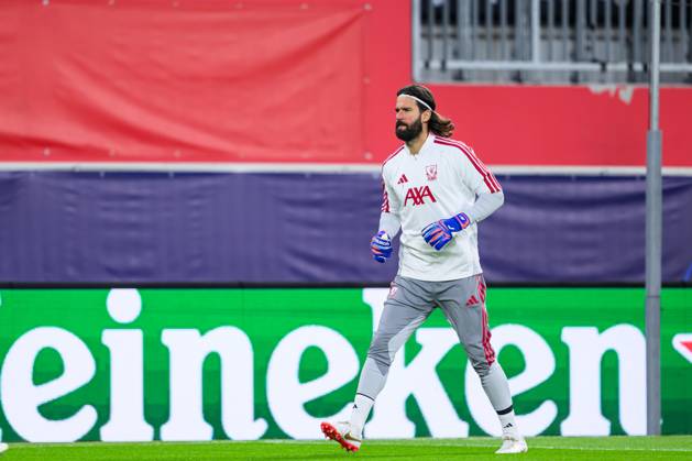 SOCCER - UEFA CL, LASK vs Liverpool LINZ,AUSTRIA,13.OCT.26 - SOCCER - UEFA Champions League, Linzer ASK vs Liverpool FC, preview, training Liverpool. Image shows Alisson Becker (Liverpool).  GEPAxpictures xChristianxMoser
