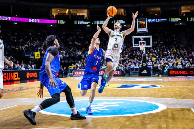 Basketball Berlin 13.10.2026 Saison 2026 2027 FIBA BCL Regular Season Group G Basketball Championsleague Alba Berlin - Igokea m:tel Aleksandrovac Jordan Ford (Alba Berlin, No.03) Lazar Stefanovic (Igokea, No.01)