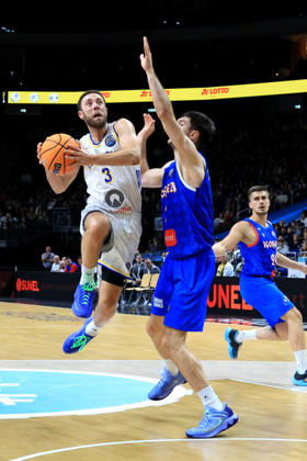 13.10.2026, Deutschland, GER, DEU, Basketball, Champions League (BCL), 1.Tag, Saison 2026 2027, Berlin, ALBA Berlin vs Igokea JORDAN FORD ( ALBA Berlin 3 ), Lazar Stefanovic ( Igokea 1 ) nordphoto GmbH Engler Berlin Uber-Arena Berlin Deutschland Copyright: xNordphotox xEnglerx