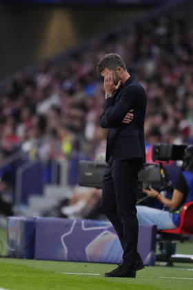 Atletico de Madrid v Manchester United, ManU - UEFA Champions League 2026 27 League Phase MD2 Michael Carrick head coach of Manchester United reacts during the UEFA Champions League 2026 27 League Phase MD2 match between Atletico de Madrid and Manchester United at Estadio Metropolitano on October 13, 2026 in Madrid, Spain. Madrid Spain  Copyright: xJosexBretonx originalFilename:bretonhernandez-atletico261013_npM35.jpg