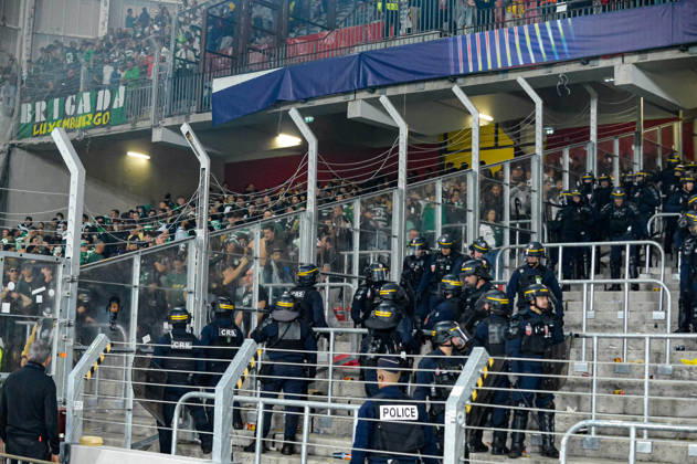 FOOTBALL : RC Lens vs Sporting Club Portugal - Ligue des Champions - Phase de Ligue - Journée 2 - 13 10 2026 Echauffourées en fin de match entre les supporters Lensois et Portugais LensFrance  Copyright: xBaptistexAutissierx