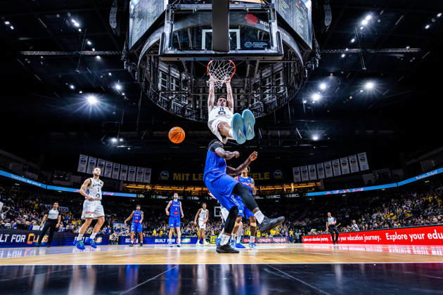 Basketball Berlin 13.10.2026 Saison 2026 2027 FIBA BCL Regular Season Group G Basketball Championsleague Alba Berlin - Igokea m:tel Aleksandrovac Joe Wieskamp (Alba Berlin, No.11) Joel Armotrading (Igokea, No.03)