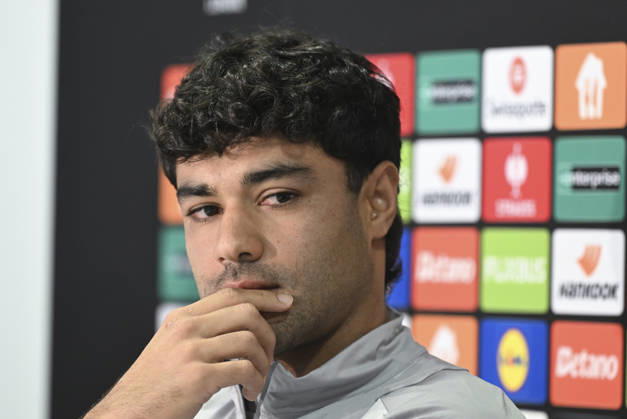 Hoffenheim s press conference, PK, Pressekonferenz ahead of Besiktas match SINSHEIM, GERMANY - OCTOBER 14: Hoffenheim head coach Christian Ilzer and defender Ozan Kabak (seen) speak during a press conference ahead of their UEFA Europa League Week 2 match against Besiktas, on October 14, 2026 in Sinsheim, Germany Halil Sagirkaya Anadolu Sinsheim Germany. Editorial use only. Please get in touch for any other usage.  Copyright: x2026xAnadoluxHalilxSagirkayax