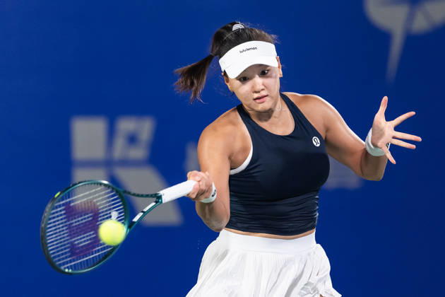 October 14, 2026, Wuhan, Hubei, China: Hanyu Guo of China plays against Katie Volynets of USA ( not in view) during the Wuhan Open final match at the Optics Valley International Tennis Center. Hanyu Guo defeated Katie Volynets with a score of 6-4, 4-6, 7-6. Wuhan China - ZUMAs197 20261014_aaa_s197_110 Copyright: xRenxYongx