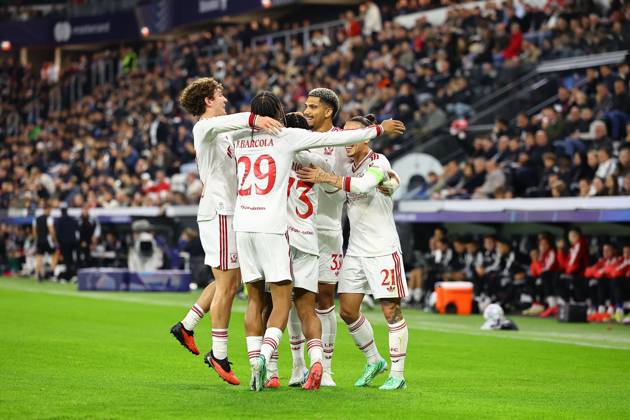 Ronald Araujo of Liverpool celebrates scoring the opening goal LASK v Liverpool, UEFA Champions League, Football, Raiffeisen Arena, Linz, Austria - 14 Oct 2026Linz Raiffeisen Arena Austria  Copyright: xMichaelxZemanek Shutterstockx 17215434ac