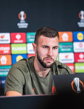 SOCCER - UEFA EL, RBS vs Milan SALZBURG,AUSTRIA,14.OCT.26 - SOCCER - UEFA Europa League, Red Bull Salzburg vs AC Milan, preview, press conference, PK, Pressekonferenz Milan. Image shows Strahinja Pavlovic (Milan).  GEPAxpictures xJulioxArellano