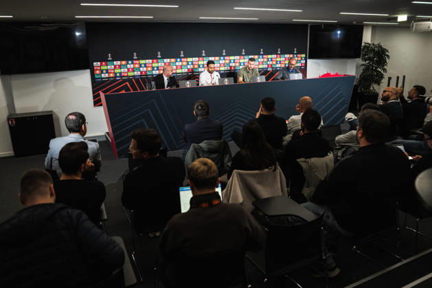 SOCCER - UEFA EL, RBS vs Milan SALZBURG,AUSTRIA,14.OCT.26 - SOCCER - UEFA Europa League, Red Bull Salzburg vs AC Milan, preview, press conference, PK, Pressekonferenz Milan. Image shows head coach Ruben Amorin and Strahinja Pavlovic (Milan). Keywords: overview.  GEPAxpictures xJulioxArellano