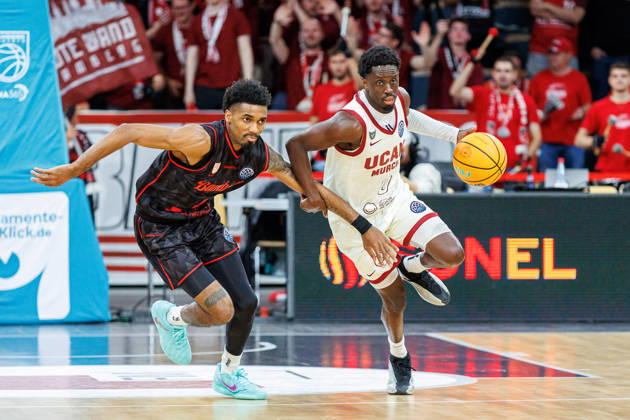 Mylik Wilson (BMA365 Bamberg Baskets, 10), Souley Boum (UCAM Murcia, 00), BMA365 Bamberg Baskets vs. UCAM Murcia, Basketball, Basketball Champions League, 3. Spieltag, 14.10.2026 BMA365 Bamberg Baskets vs. UCAM Murcia, Basketball, Basketball Champions League, 3. Spieltag, 14.10.2026 Bamberg Copyright: xEibner-Pressefoto G.xSantemizx EP_EER