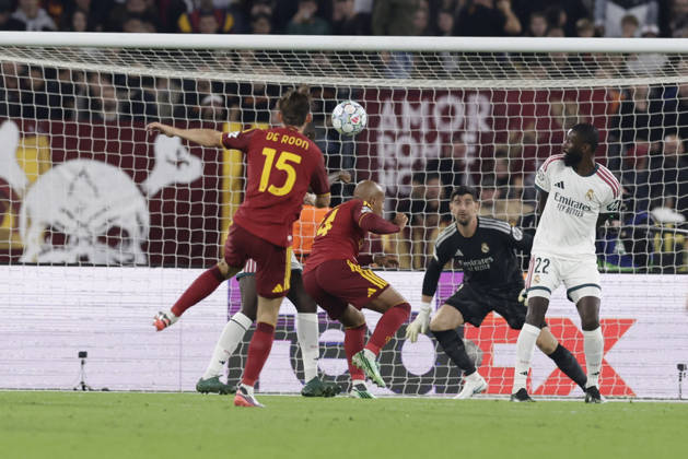 UEFA Champions League AS Roma vs Real Madrid Roma™s Dutch midfielder Marten de Roon scores against Real Madrid goal of 1-0 during UEFA Champions League match between AS Roma vs Real Madrid at Olimpico stadium on October 14, 2026 in Rome, Italy. _BPH2974 Copyright: xAntonioxBalascox