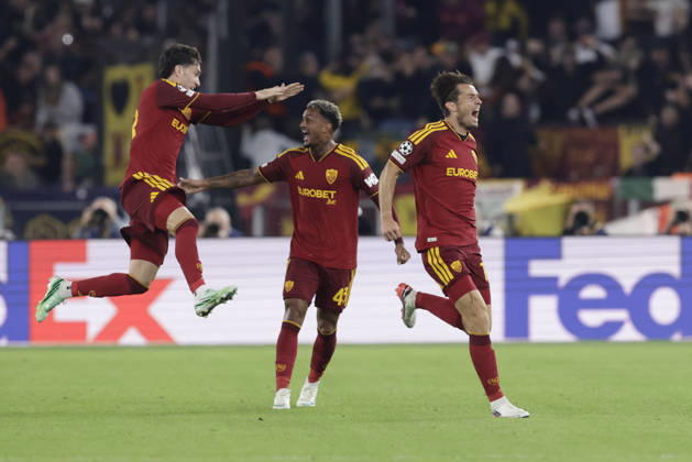 UEFA Champions League AS Roma vs Real Madrid Roma™s Dutch midfielder Marten de Roon celebrates after scoring a goal of 1-0 during UEFA Champions League match between AS Roma vs Real Madrid at Olimpico stadium on October 14, 2026 in Rome, Italy. _BPH3033 Copyright: xAntonioxBalascox