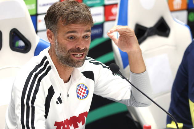 Croatia, Split, 14.10.2026. Poljud Stadium. HNK Hajduk press conference, PK, Pressekonferenz ahead of tomorrow s UEFA Conference League Matchday 1 game against Ajax. In the photo: Coach Gonzalo Garcia. Photo: Sasa Buric CROPIX Split Copyright: xxSasaxBuricx hajduk_press13-141026