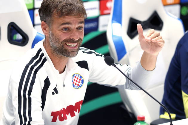 Croatia, Split, 14.10.2026. Poljud Stadium. HNK Hajduk press conference, PK, Pressekonferenz ahead of tomorrow s UEFA Conference League Matchday 1 game against Ajax. In the photo: Coach Gonzalo Garcia. Photo: Sasa Buric CROPIX Split Copyright: xxSasaxBuricx hajduk_press12-141026