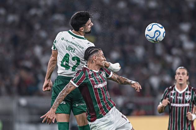 A match valid for the 2026 Copa Libertadores between Fluminense and Palmeiras. Fluminense player Arana and Palmeiras player Flaco Lopez, during a match between Fluminense and Palmeiras, valid for the first leg of the 2026 Copa Libertadores semi-final, at the Maracana stadium, on Wednesday night. RIO DE JANEIRO RJ BRAZIL Copyright: xJaysonxBragax