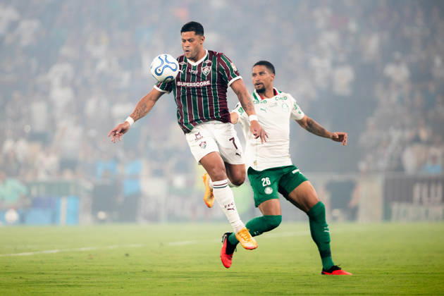 Fluminense v Palmeiras - Copa Libertadores 2026 RIO DE JANEIRO, BRAZIL - OCTOBER 14: Hulk of Fluminense in action during the CONMEBOL Libertadores semifinal first-leg match between Fluminense and Palmeiras at Maracana Stadium on October 14, 2026 in Rio de Janeiro, Brazil. Copyright: xRPxFotoPressxCrizamxFrancax