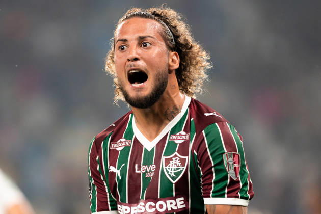 Fluminense v Palmeiras - Copa Libertadores 2026 RIO DE JANEIRO, BRAZIL - OCTOBER 14: Guga of Fluminense in action during the CONMEBOL Libertadores semifinal first-leg match between Fluminense and Palmeiras at Maracana Stadium on October 14, 2026 in Rio de Janeiro, Brazil. Copyright: xRPxFotoPressxCrizamxFrancax