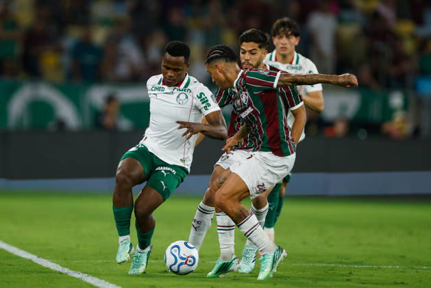 Soccer - Copa CONMEBOL Libertadores - Fluminense v Palmeiras RIO DE JANEIRO, BRAZIL - OCTOBER 14: JHON ARIAS of Palmeiras controls the ball during the Copa CONMEBOL Libertadores semi-final first leg match between Fluminense and Palmeiras at Maracana Stadium on October 14, 2026 in Rio de Janeiro, Brazil. Rio de Janeiro Maracana Stadium Brazil Copyright: xRuanoxCarneiroxRuanoxCarneirox