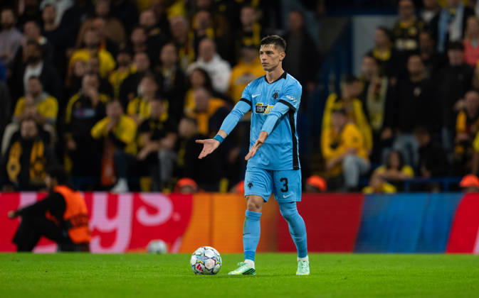 Stavros Pilios of AEK Athens shows disappointment during UEFA Champions League - League Phase - Matchday 2 season 26 27 game between Shakhtar Donetsk and AEK Athens (Ruslan Taran Ball Raw Images) London Stamford Bridge United Kingdom Copyright: xRuslanxTaranx RUSLAN_SHAvAEK_20261014_222639__IMG1922.ARW_0177
