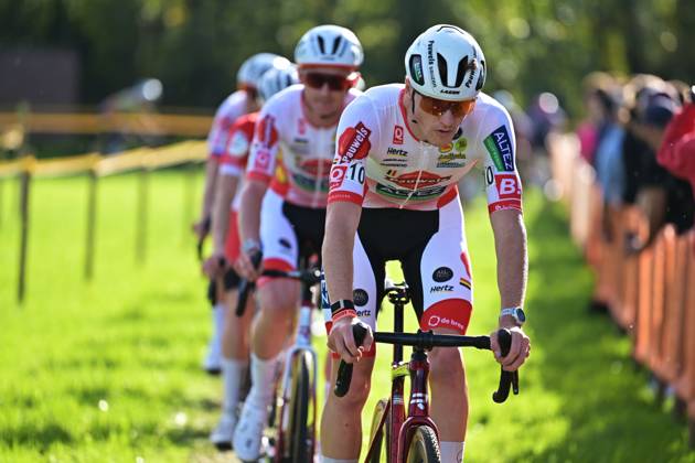 Belgium s Yordi Corsus pictured in action during the men elite race of the Kermiscross cyclocross cycling event, on Thursday 15 October 2026, in Ardooie. DAVIDxPINTENS  x189894922x